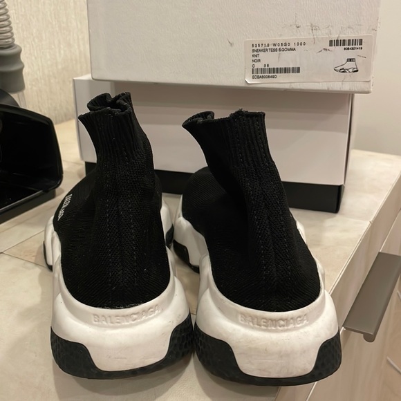 BALENCIAGA BLACK AND WHITE SOCK SNEAKER - Picture 4 of 8